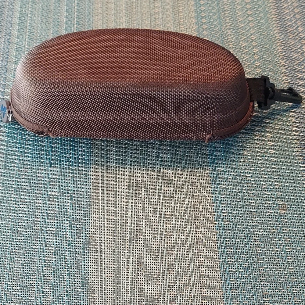 Maui Jim Semi-Hard Sunglasses Case Zip w/caribiner attached - LIKE NEW!